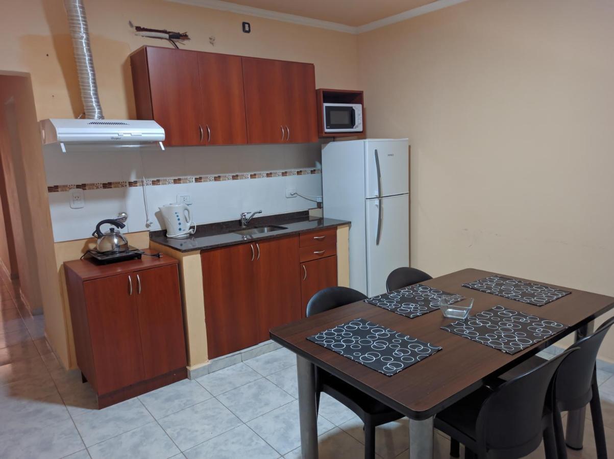 Cv Apart Ресистенсия Екстериор снимка